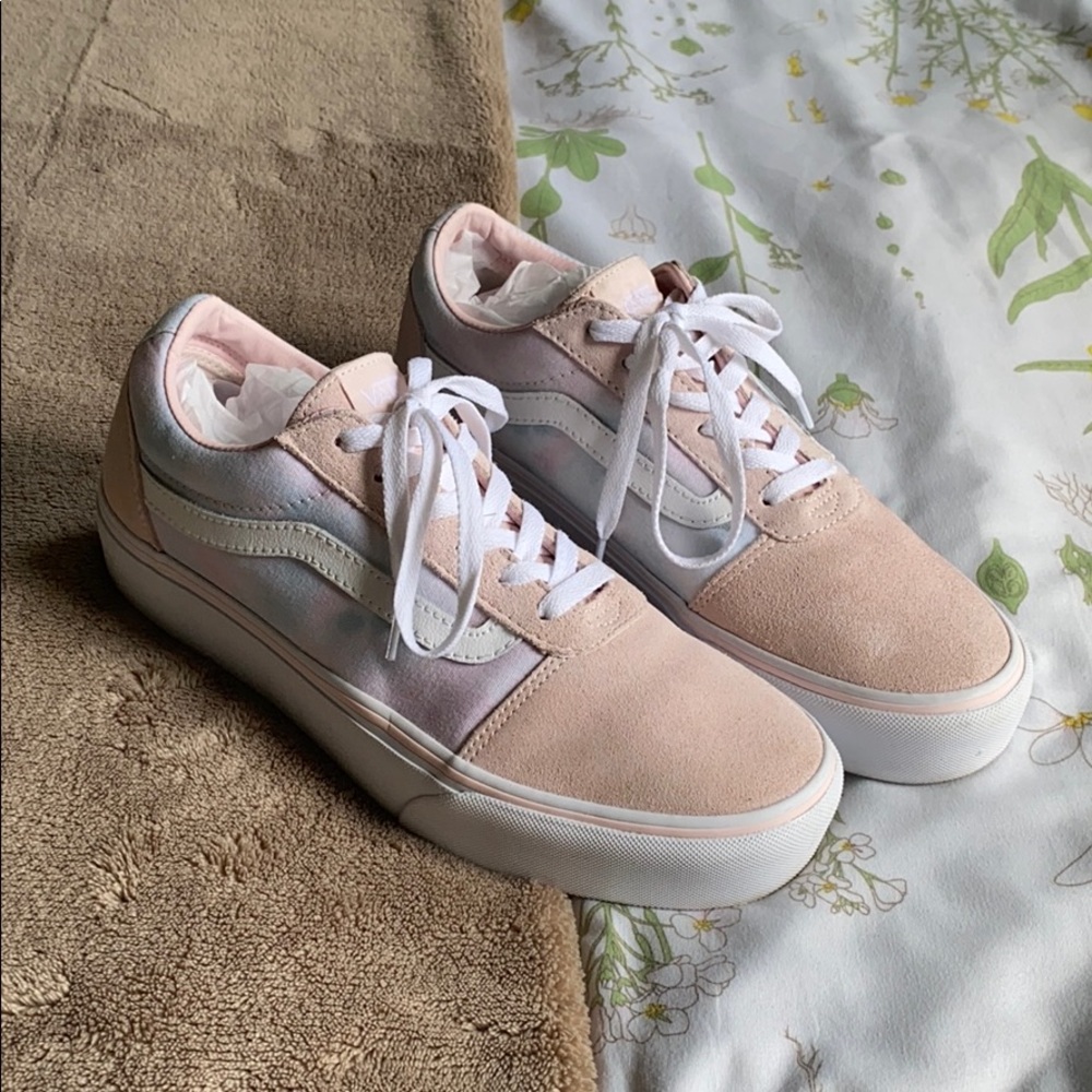 VANS -- Cotton Candy Platform Lows